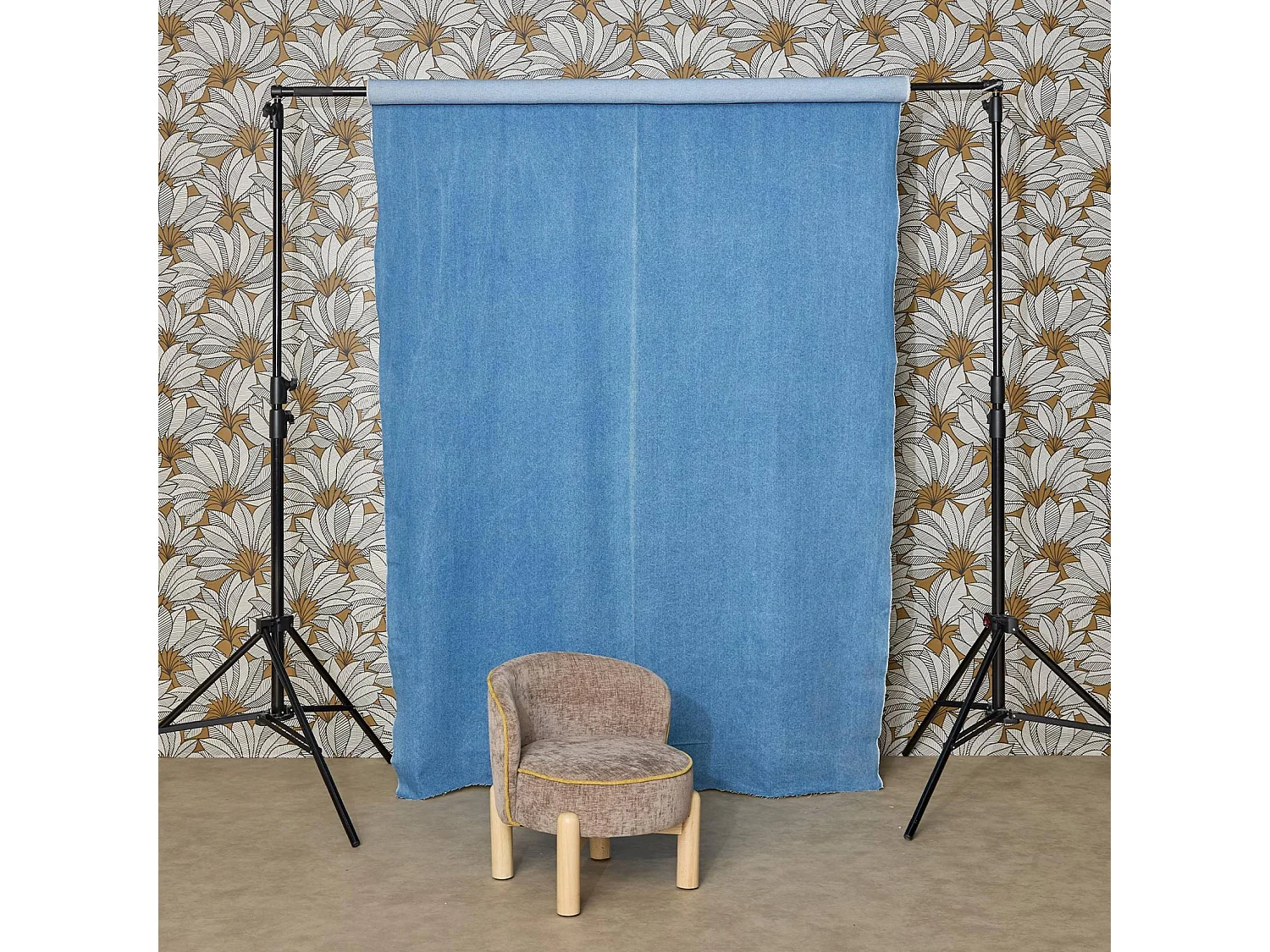 Fauteuil vintage enfant bois d'hévéa et tissu chenille taupe - Louisa