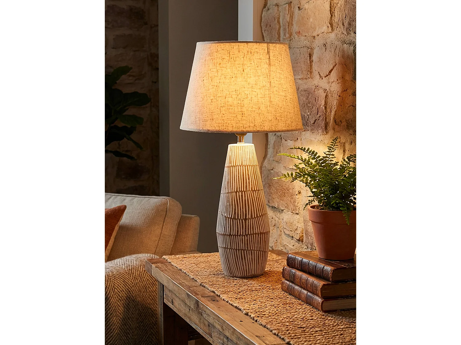 Lampe de table en résine beige avec abat-jour en tissu Ø 35×69,5