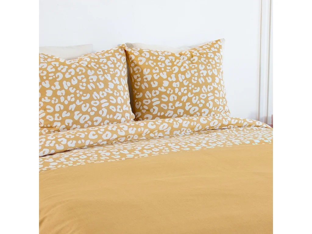 Parure de lit coton réversible 2 places imprimé léopard jaune 240x220cm - Juliette