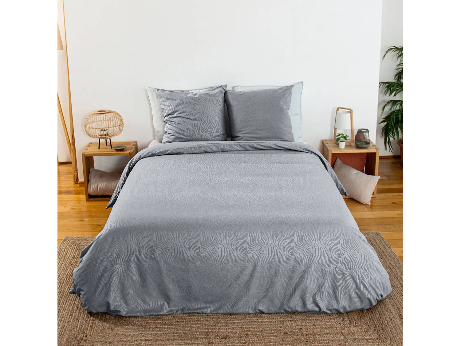 Parure de lit polyester réversible imprimé zèbre 2 places gris 240x220cm - Ondula