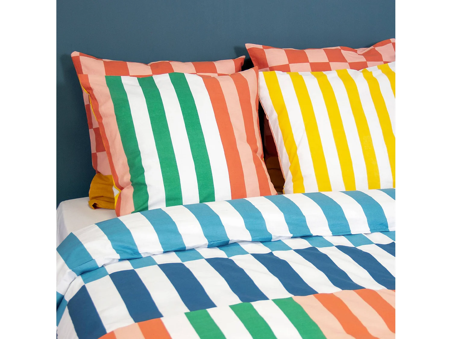 Parure de lit coton motifs rayures multicolore 2 places 260 x 240cm - Aura