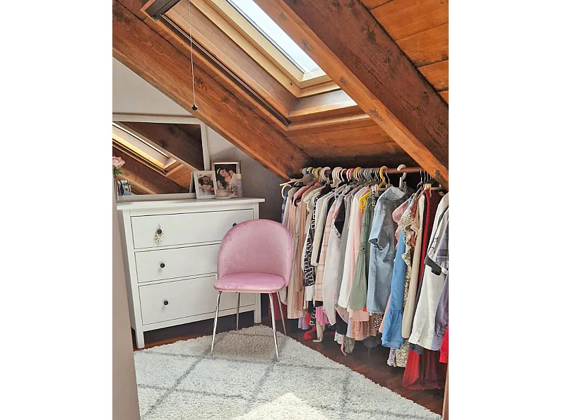 Lot de 2 chaises en velours avec pieds en métal, design élégant pour cuisine, salle à manger, bar ou restaurant – Sara – Rose/Argent