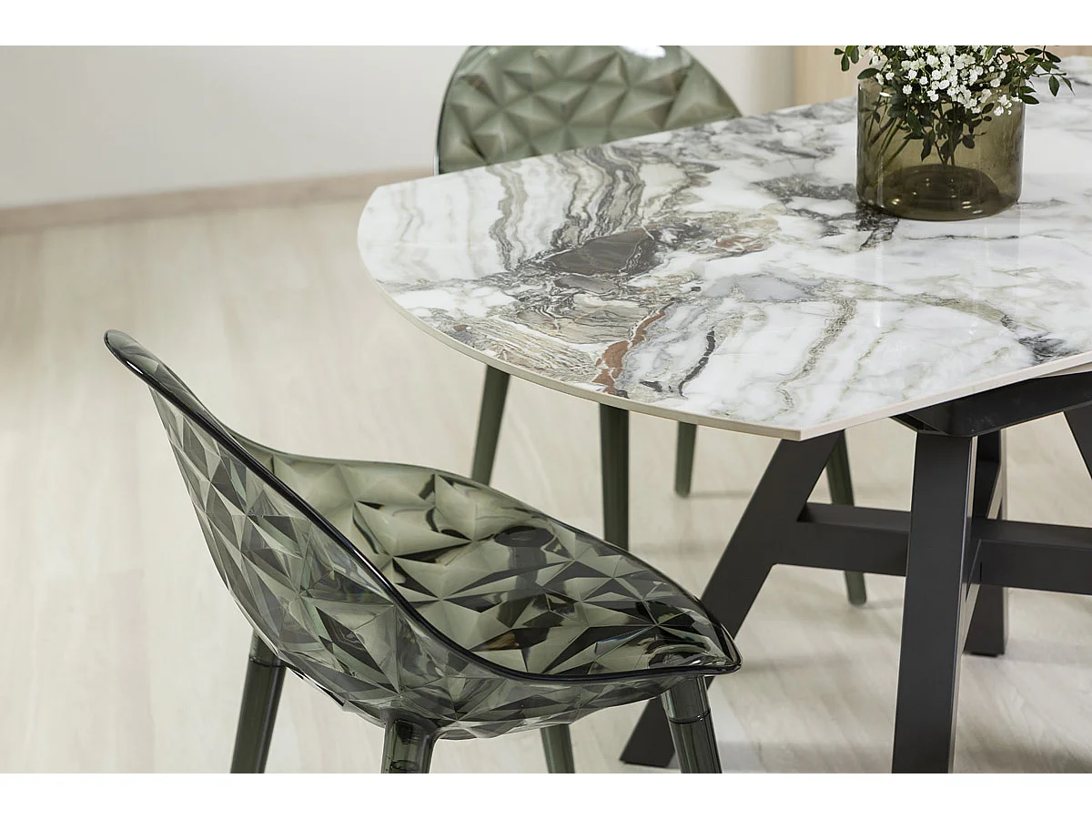 Set de 2 chaises en polycarbonate transparent, résistantes, ergonomiques, pour bar, restaurant, cuisine, jardin, design moderne - Diamante - Fumé