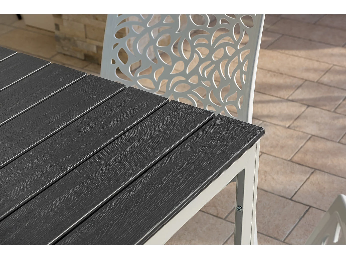 Table de jardin rectangulaire 156x78,structure en acier et lattes effet bois,6 places,style moderne pour jardin - THOMAS - Blanc/Ardoise