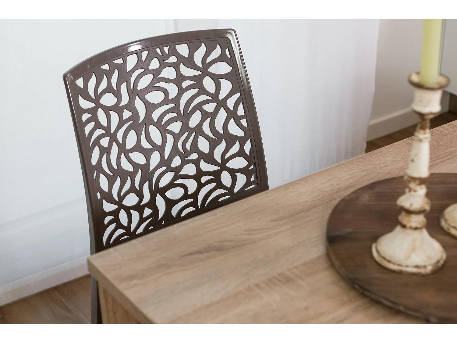 Set di 4 sedie impilabili in polipropilene rinforzato con fibra di vetro per esterno e giardino, bar, ristorante, cucina, design moderno – Anna – Tortora