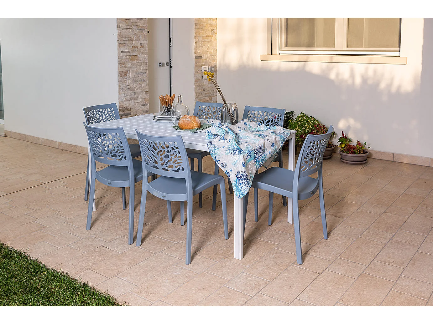 Lot de 6 chaises en polypropylène renforcé de fibre de verre empilables pour extérieur et jardin, bar, restaurant, cuisine design moderne - Flora - Cement