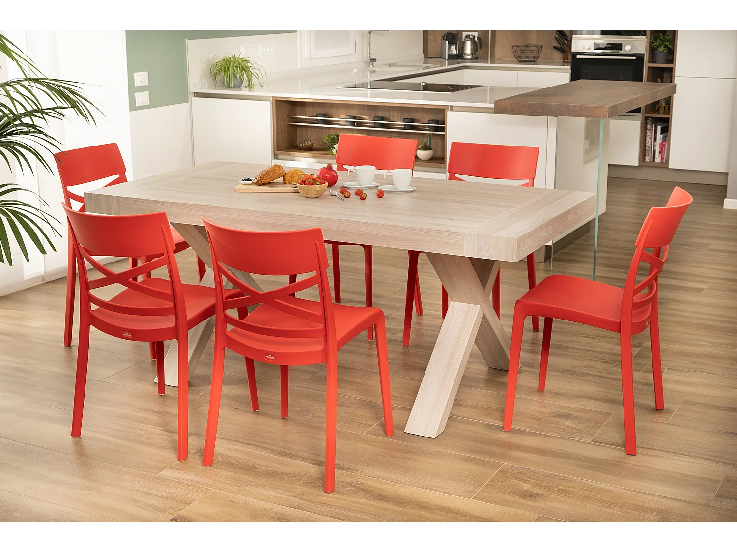 Lot de 4 chaises en polypropylène renforcé de fibre de verre empilables pour extérieur et jardin, bar, restaurant, cuisine design moderne - Martina - Rouge