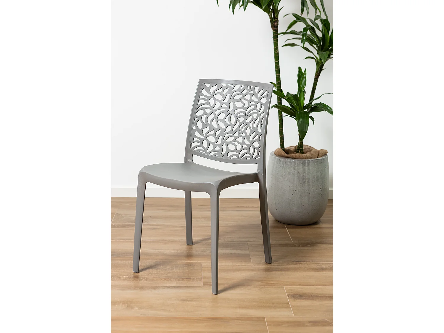 Set di 4 sedie impilabili in polipropilene rinforzato con fibra di vetro per esterno e giardino, bar, ristorante, cucina, design moderno – Anna – Grigio scuro