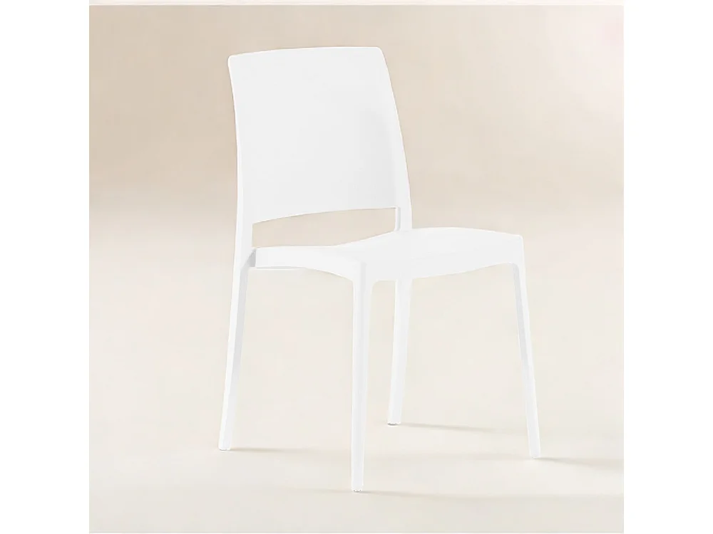 Lot de 4 chaises empilables en polypropylène renforcé de fibre de verre pour jardin ou intérieur, hydrofuges et résistantes, design moderne - MARIA - Blanc
