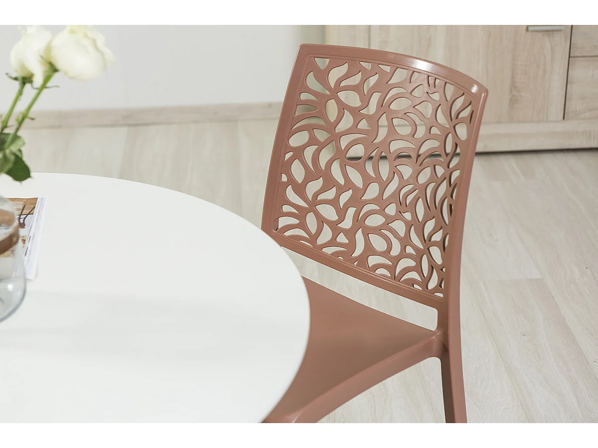 Lot de 4 chaises en polypropylène, empilables, pour extérieur et jardin, bar et restaurant, cuisine au design moderne – Anna/Mocha Mousse
