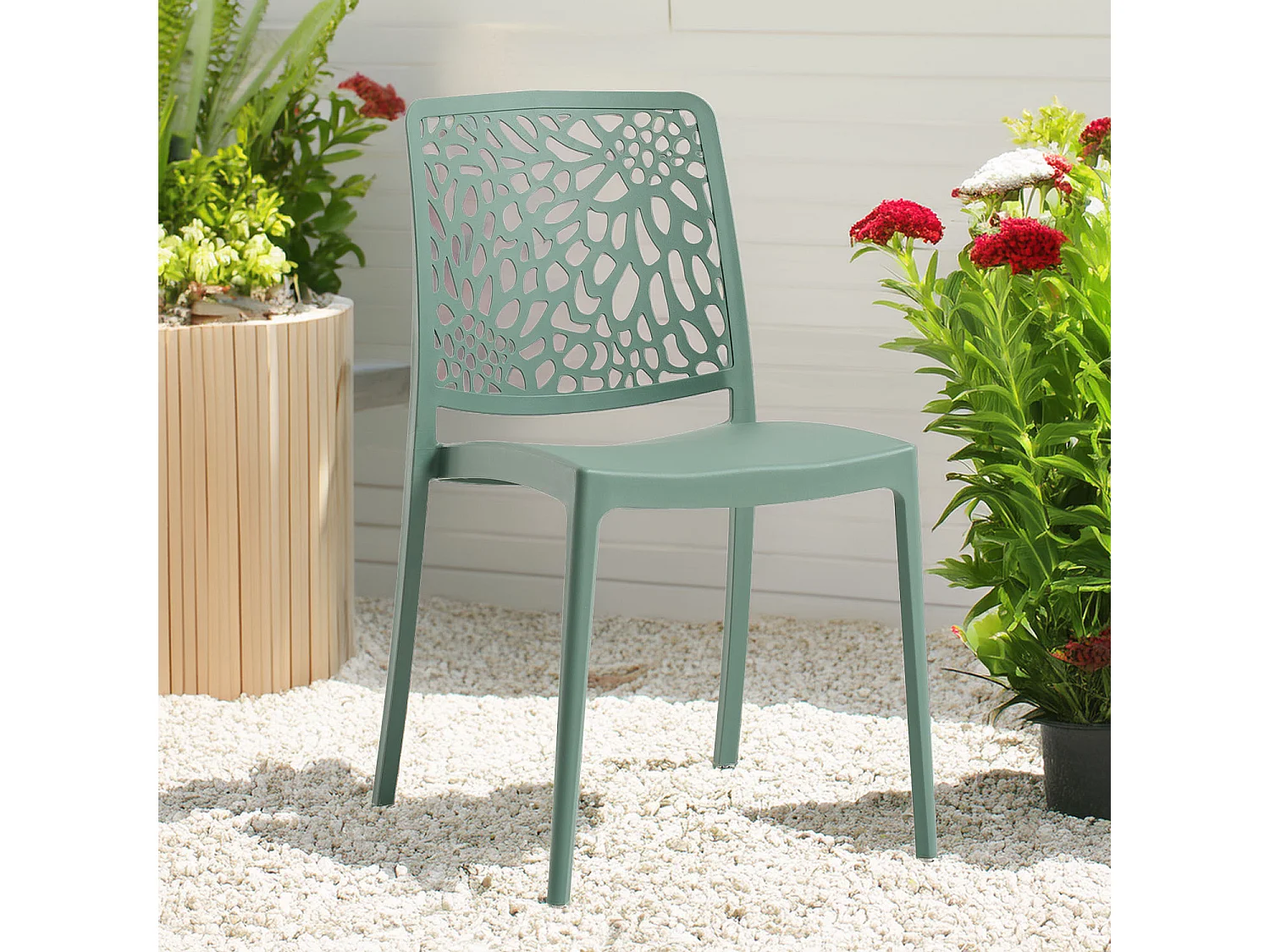 Lot de 4 chaises empilables en polypropylène renforcé de fibre de verre pour jardin ou intérieur, hydrofuges et résistantes, design moderne - SOLE - Sauge