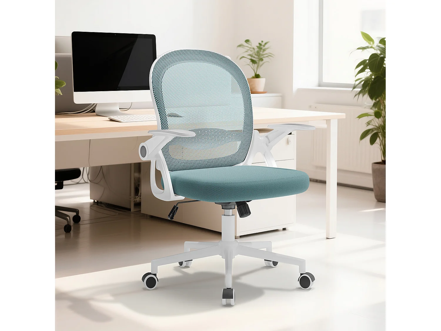 Chaise de bureau ergonomique à dossier moyen en maille, avec accoudoirs rabattables, soutien lombaire et fonction pivotante