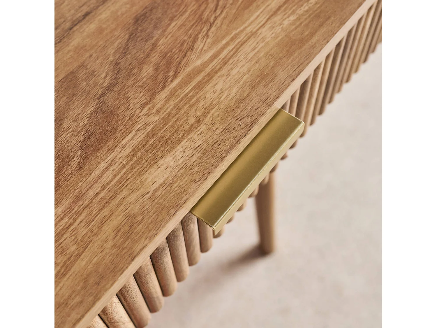 Bureau décor bois de manguier rainuré 2 tiroirs - 110 x 55 x 79.5 cm - Celian