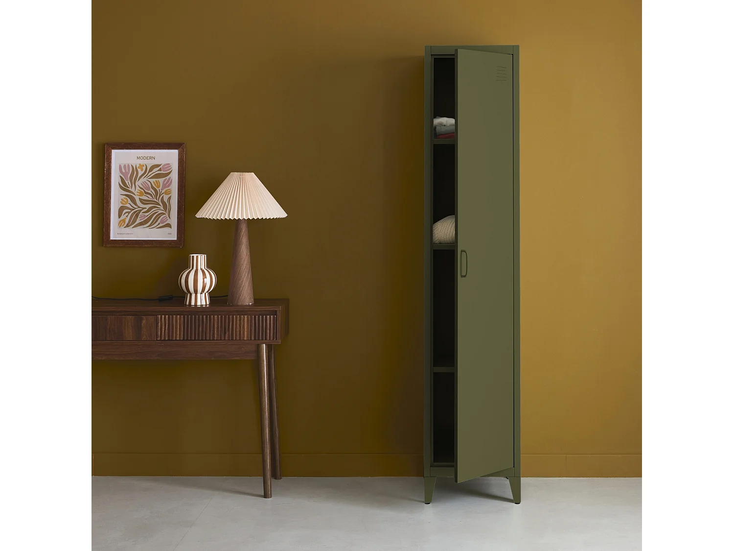 Armario dormitorio industrial con 4 espacios de almacenamiento verde