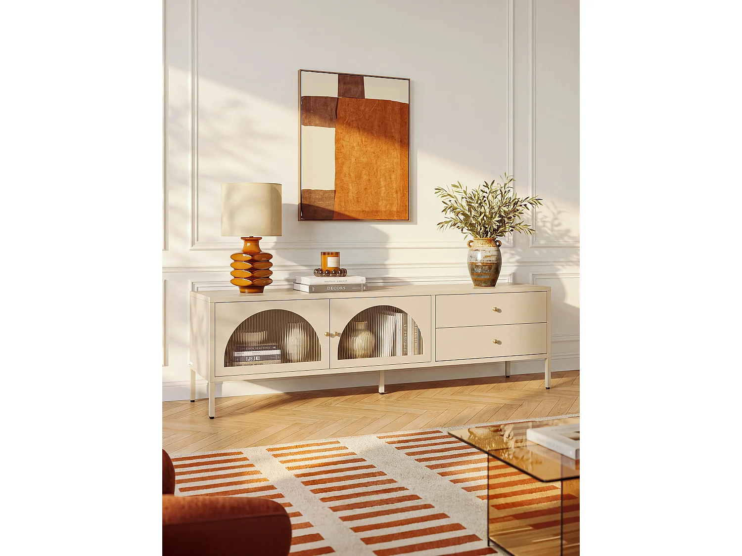 Meuble TV avec 2 portes et 2 tiroirs en métal et verre trempé cannelé - Beige et doré - ZAVEYRA