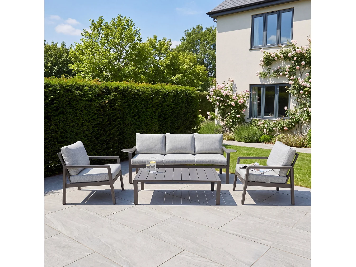 Lesina 4 Seat Outdoor Patio Conversation Set