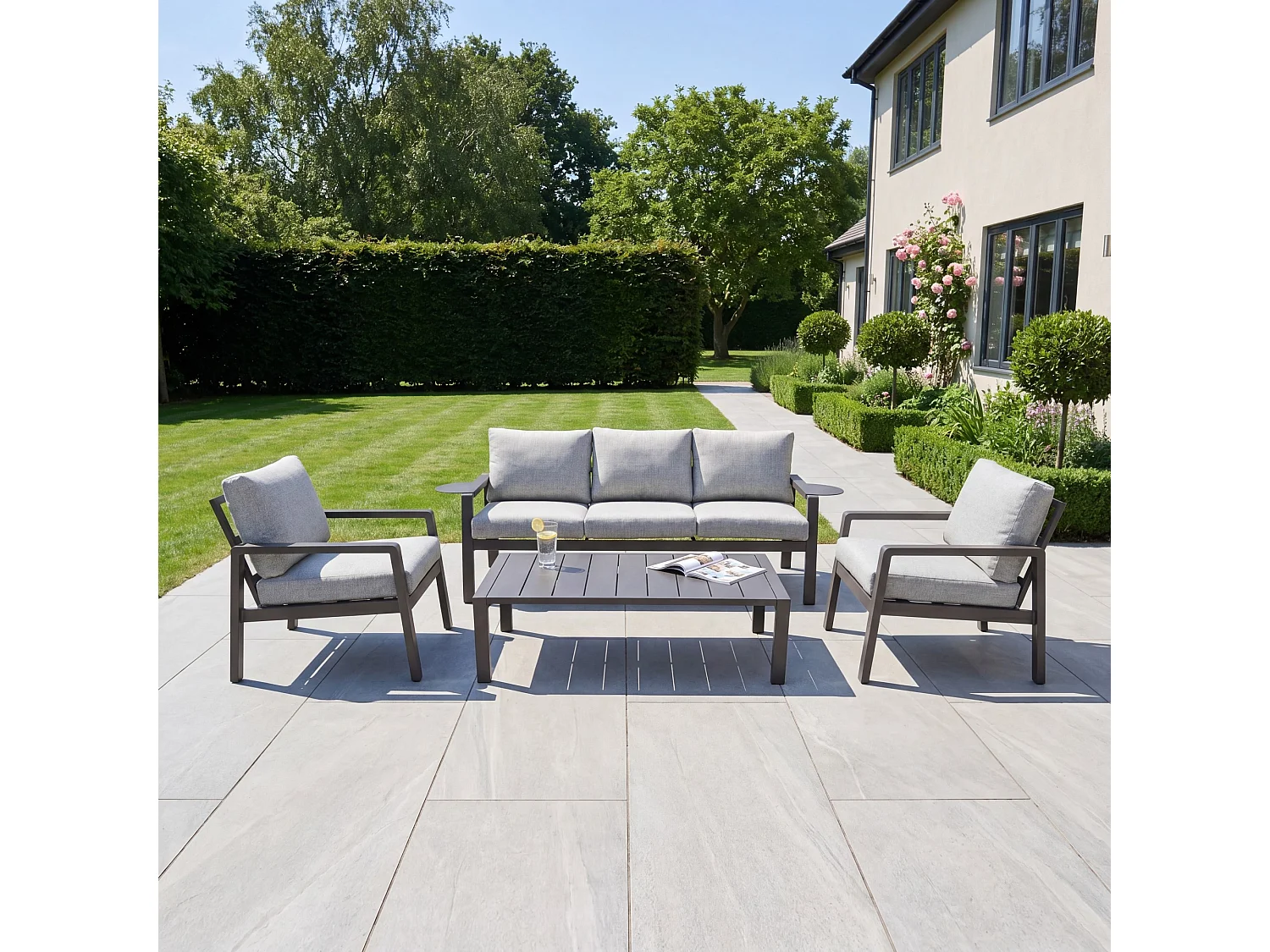 Lesina 4 Seat Outdoor Patio Conversation Set