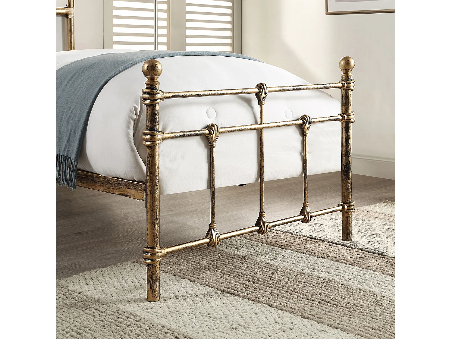 Bayford Traditional Vintage Style Metal Bed Frame