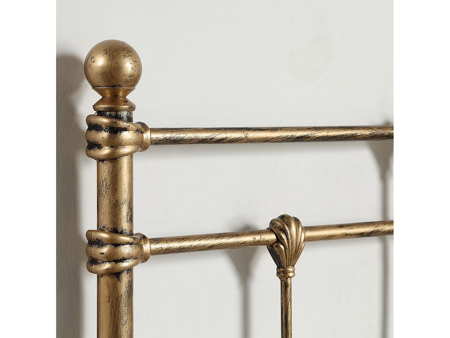 Bayford Traditional Vintage Style Metal Bed Frame w 20cm Deep Pocket Comfort Foam Mattress