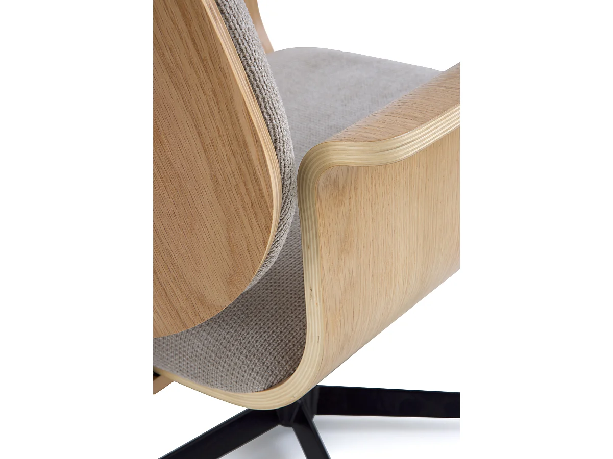 Fauteuil pivotant en chêne, avec assise et dossier rembourrés