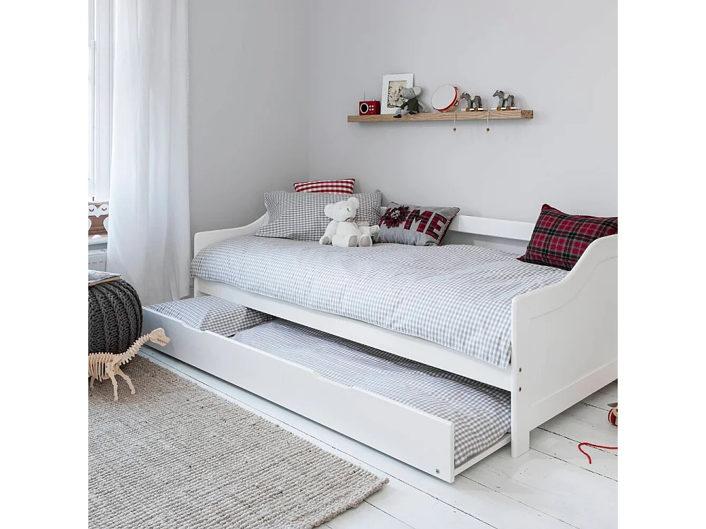 Noa & Nani Hove Day Bed with Pullout Trundle in White