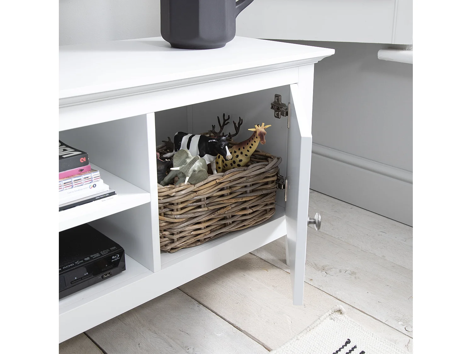 Noa & Nani Karlstad TV Unit with Cupboards in White
