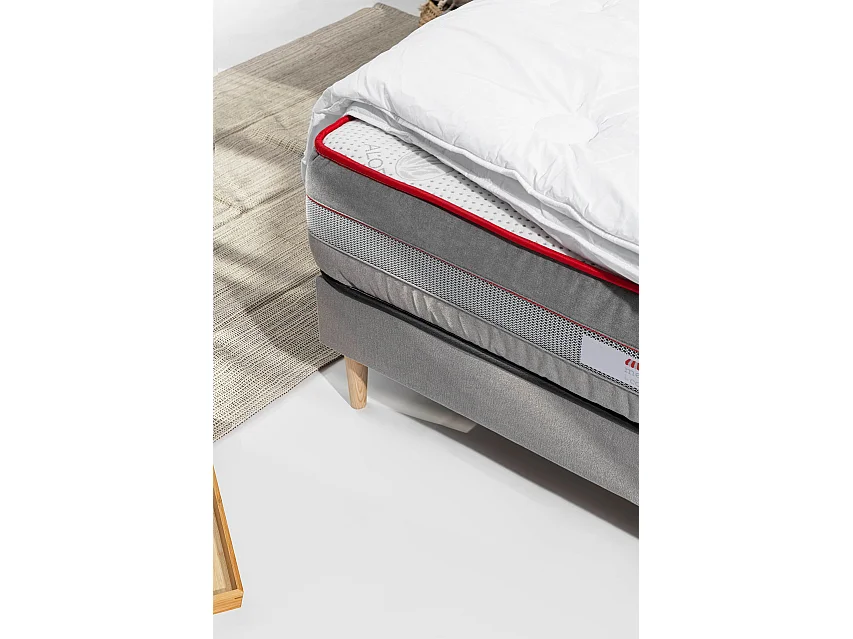 Edredão de Percal  Tamanho 220 x 180 cm Altura 2 cm