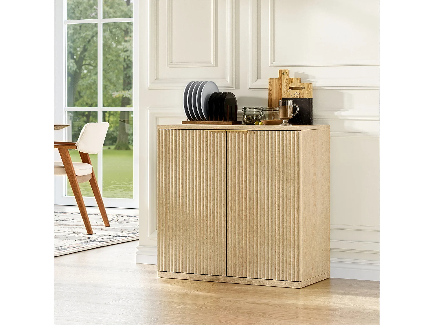 Buffet effet bois clair façade cannelée et finition dorée 80x40x80 cm