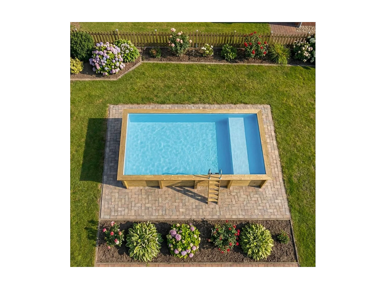 Piscine en bois AQUA 8.5 x 4.35 - H.1.45 m avec plage, bleu pâle, fixations à visser - BAS7309OSPL+PLA309 - ALTANKA