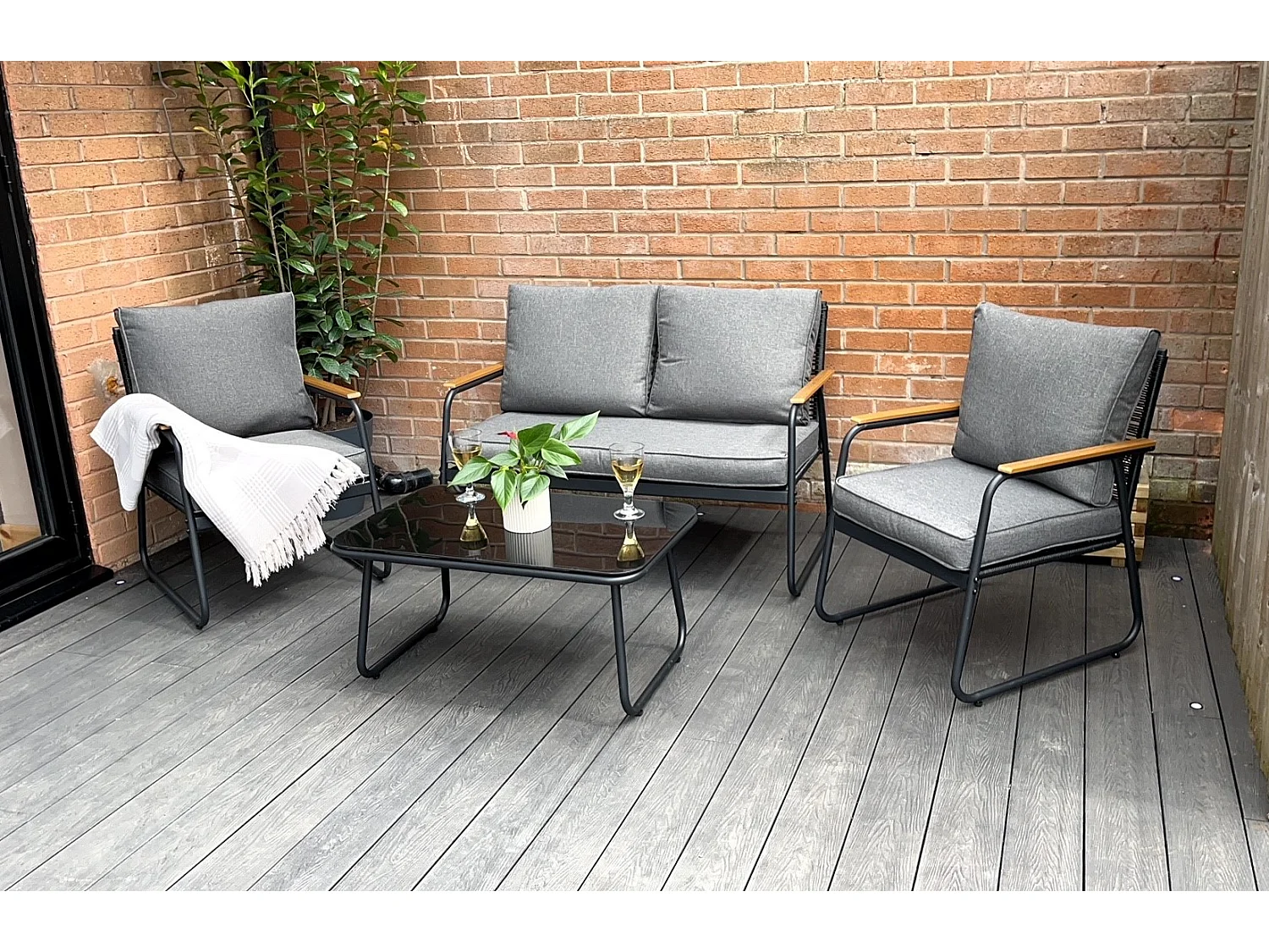 Kendal modern 4 Piece Garden Rattan Set