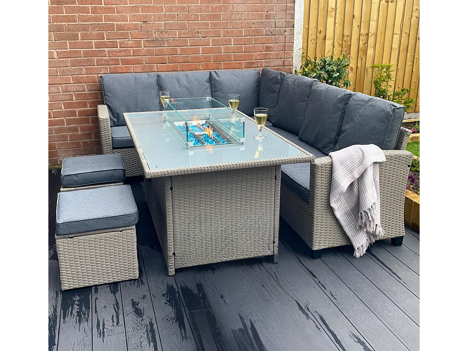 The Conwy 8 Seat Corner Gas Firepit Rattan Dining Set - Light Grey