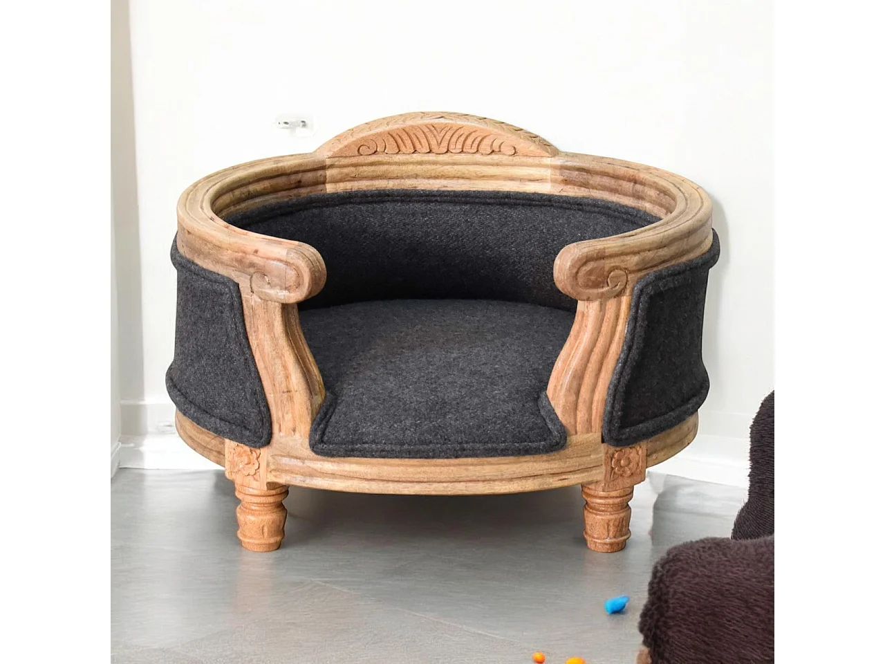 Artisan Furniture Solid Wood Carved Battleship Tweed Pet Bed