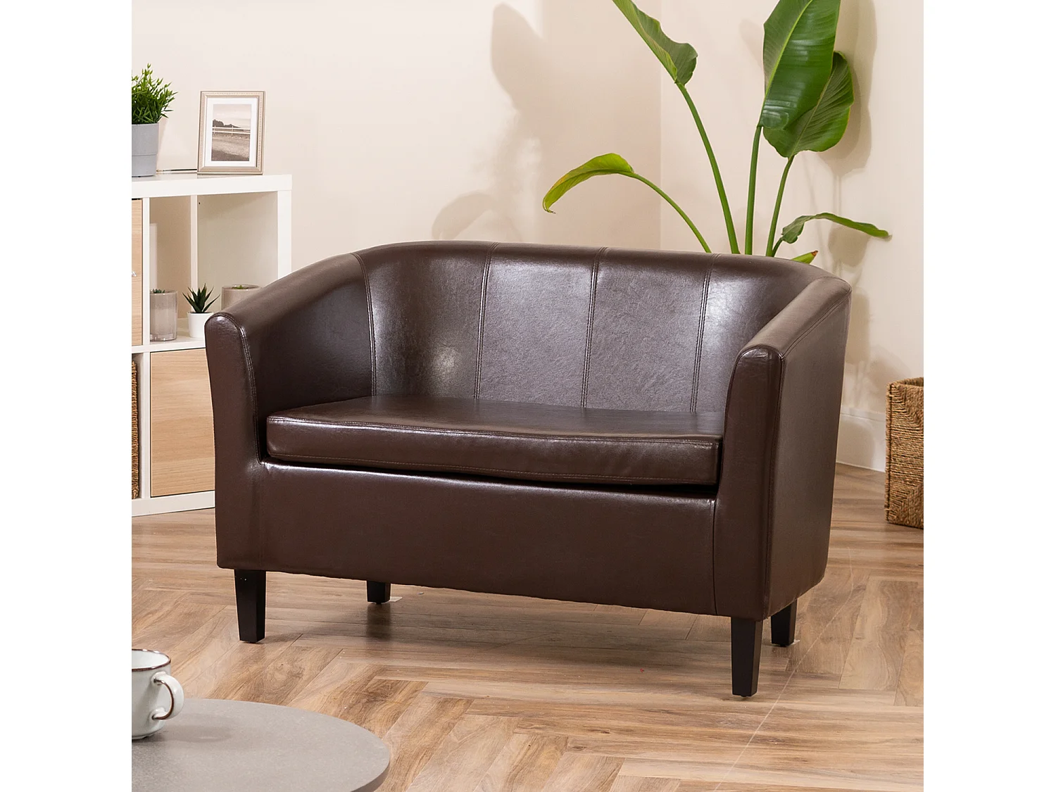 Meriden 2 Seat Tub Sofa