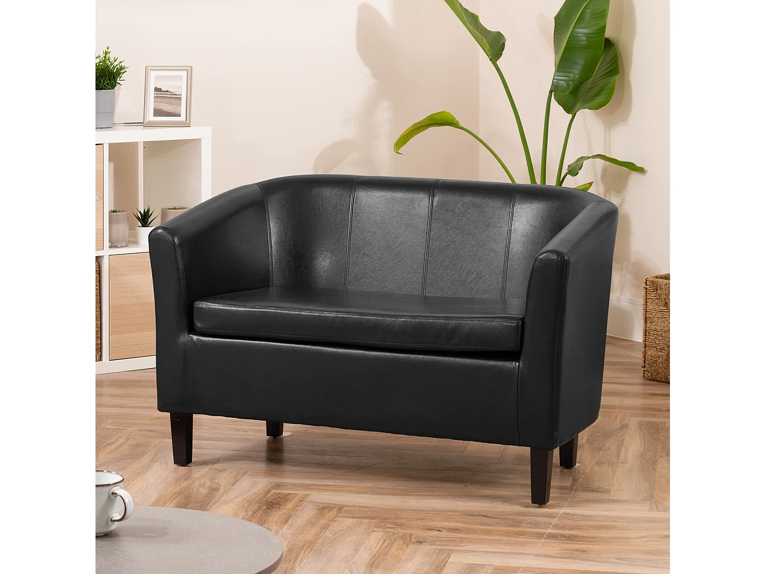 Meriden 2 Seat Tub Sofa