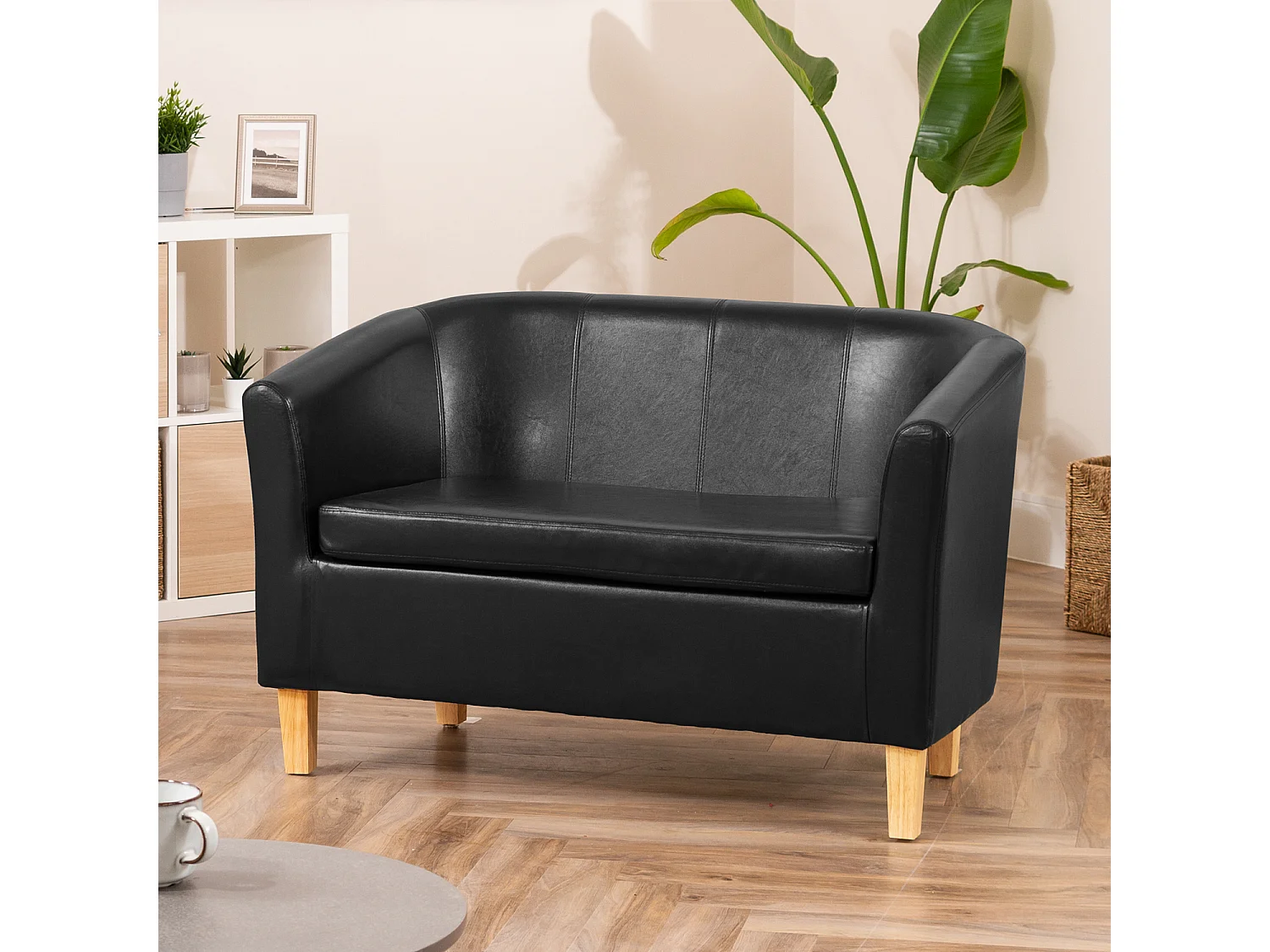 Meriden 2 Seat Tub Sofa