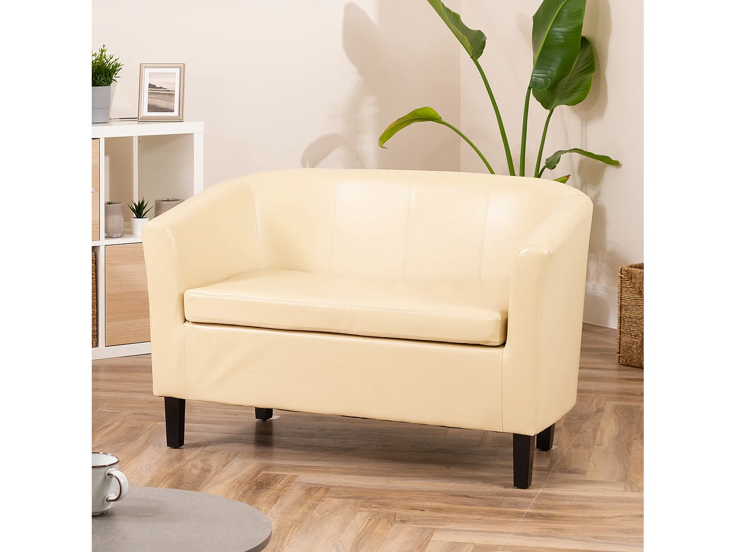 Meriden 2 Seat Tub Sofa