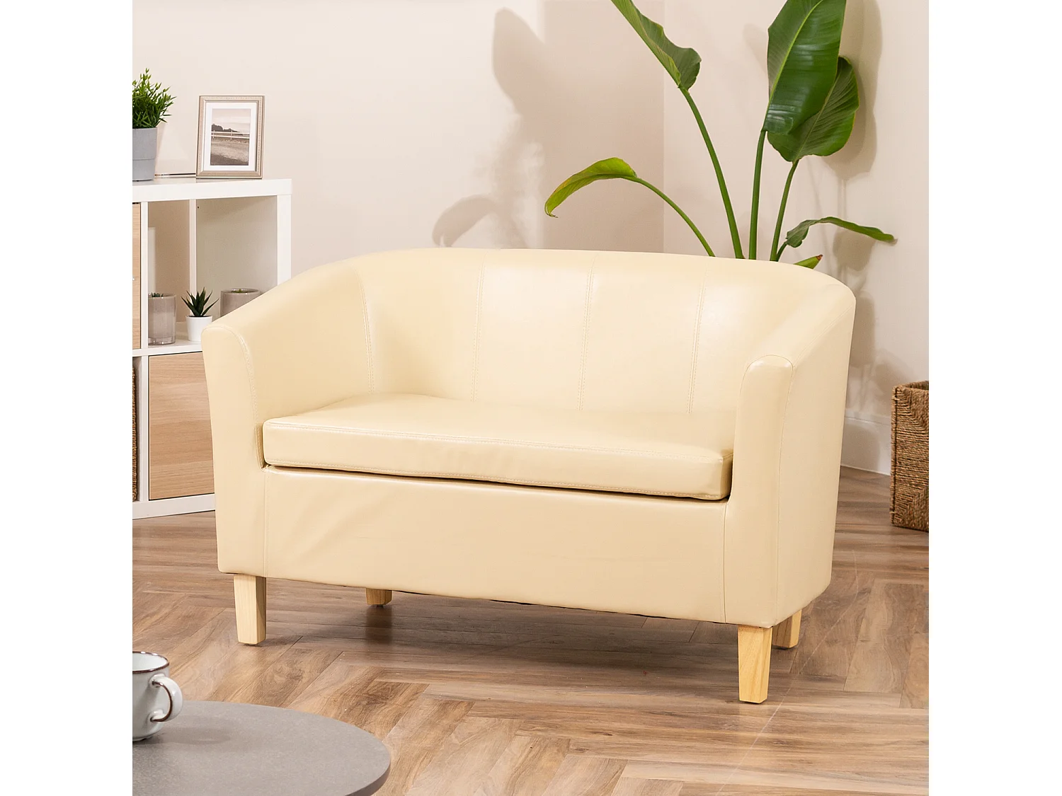 Meriden 2 Seat Tub Sofa