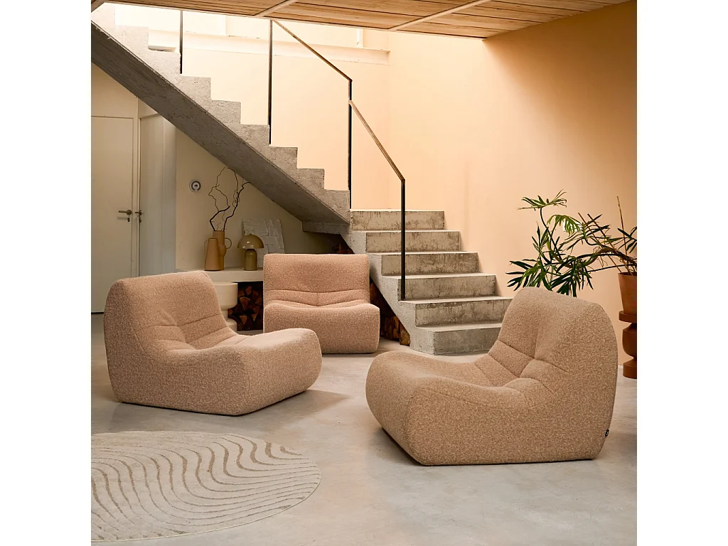 Chauffeuse tissu effet alpaca 3 places. beige. style contemporain. L 91 x P 105 x H 72cm