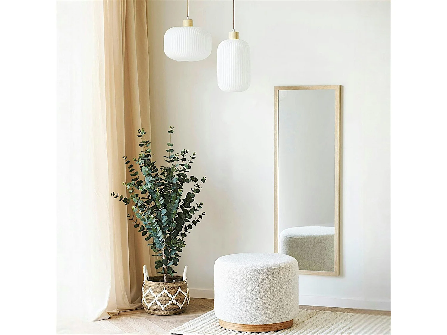 Pouf rond bouclette sable et bois clair BERLIN