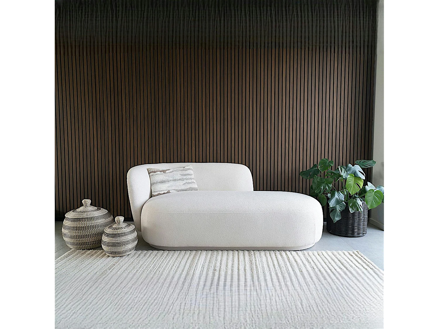 Méridienne blanche design organique et coussin assorti NAMSOS