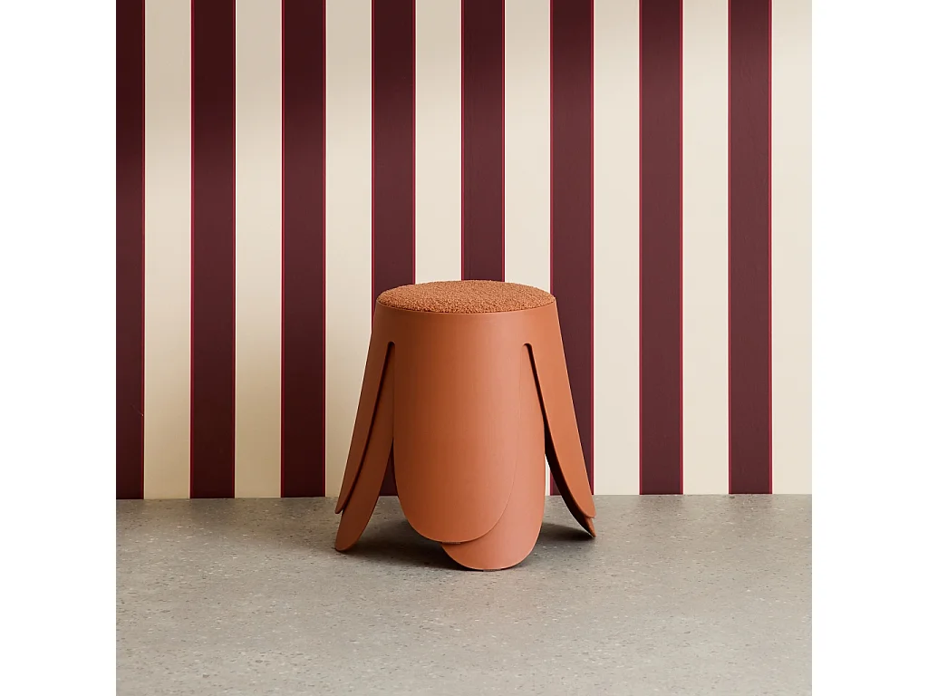 Sgabello impilabile per bambini in bouclé testurizzato, set di 2,