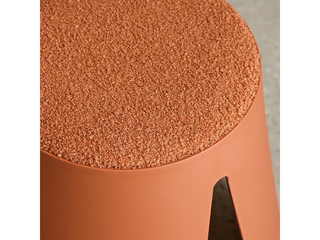 Sgabello impilabile per bambini in bouclé testurizzato, set di 2,