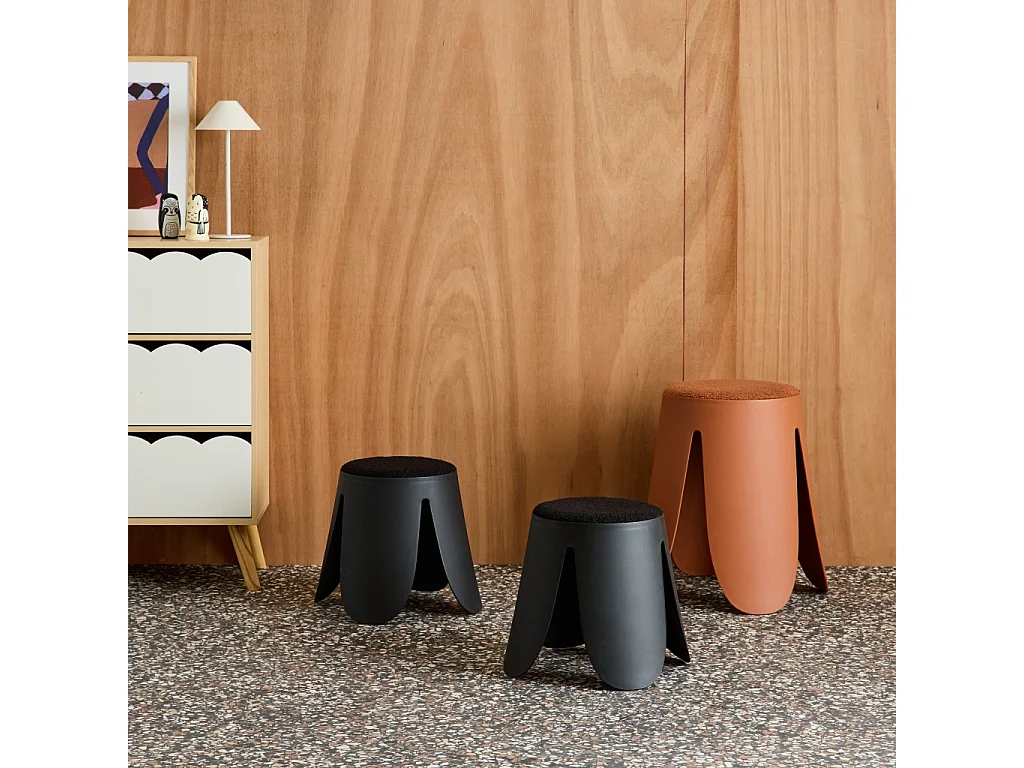 Sgabello impilabile per bambini in bouclé testurizzato, set di 2, nero