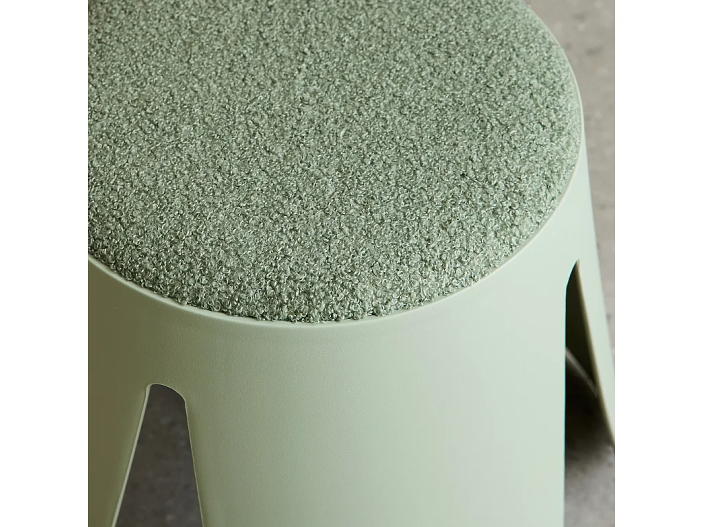 Sgabello impilabile per bambini in bouclé testurizzato, set di 2,