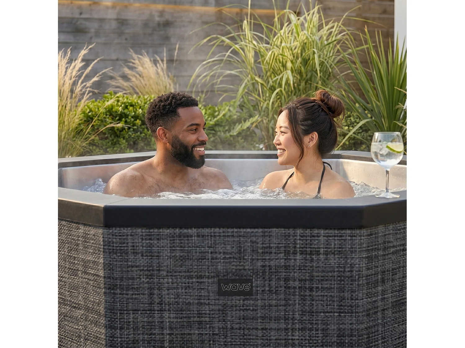 Wave Como 6-Person Octagonal Foam-Insulated Hot Tub & Spa | Anthracite Grey