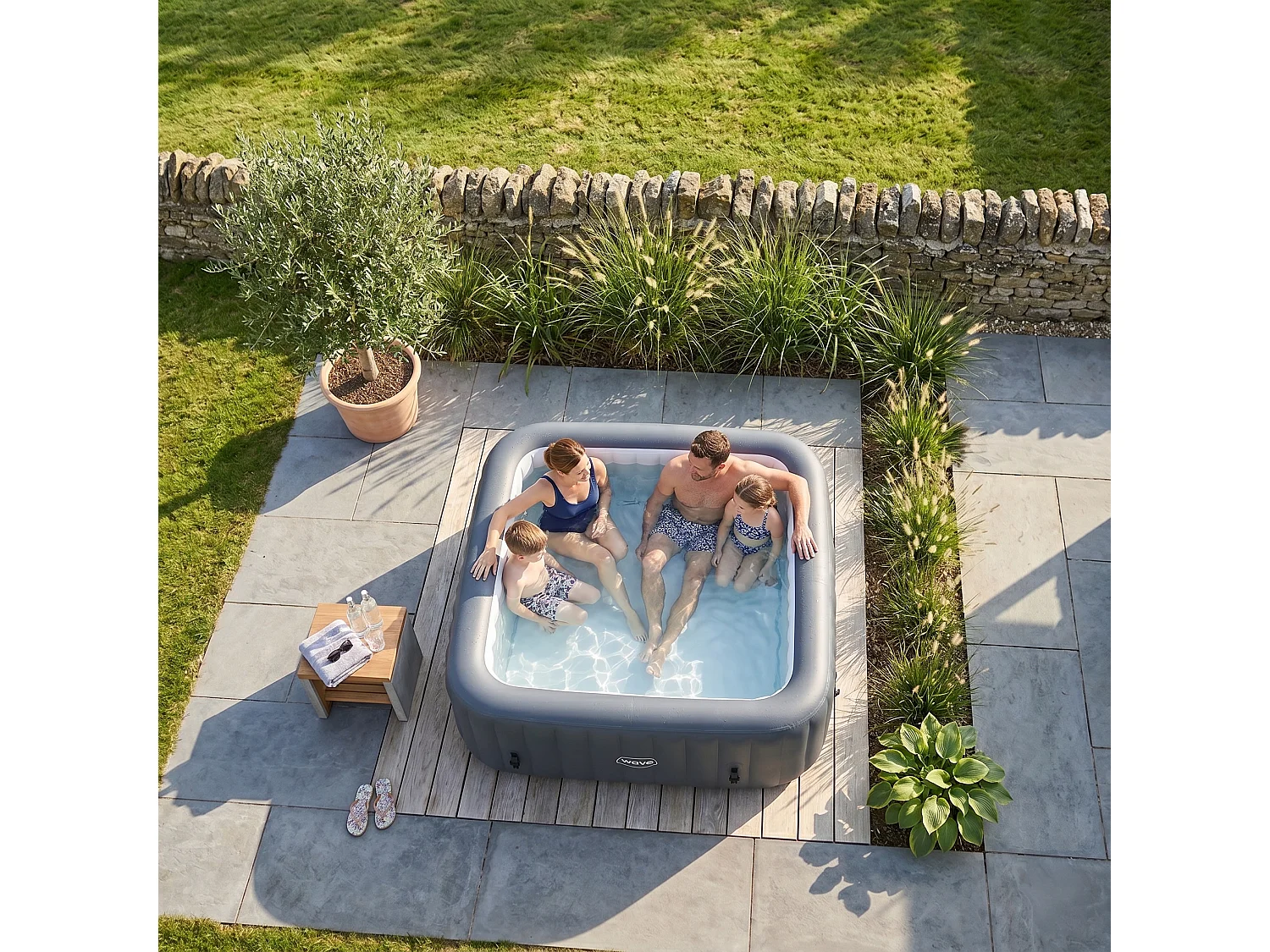 Wave Pacific | 4-6 Person Square Inflatable Hot Tub | EnergySave Bundle