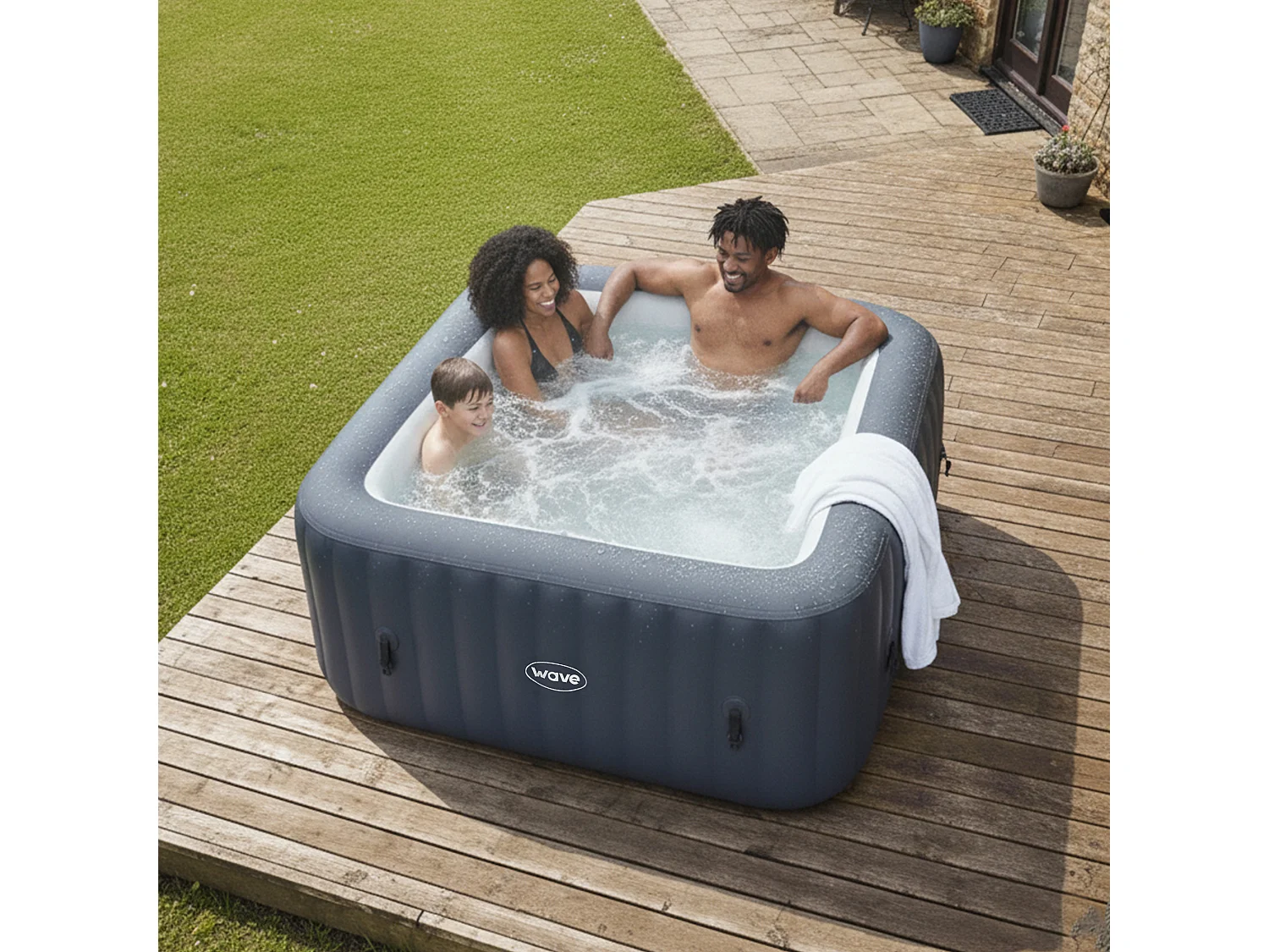 Wave Pacific | 4-6 Person Square Inflatable Hot Tub