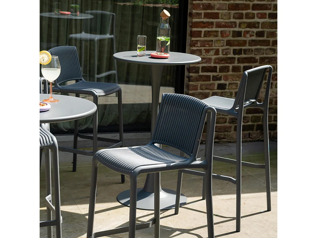 Lot de 2 Chaises hautes de jardin en résine Gris ANDREA