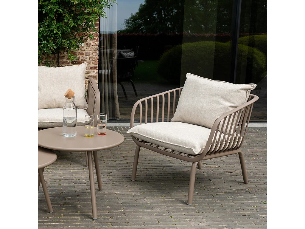 Fauteuil de jardin en résine et acier Marron MARINA