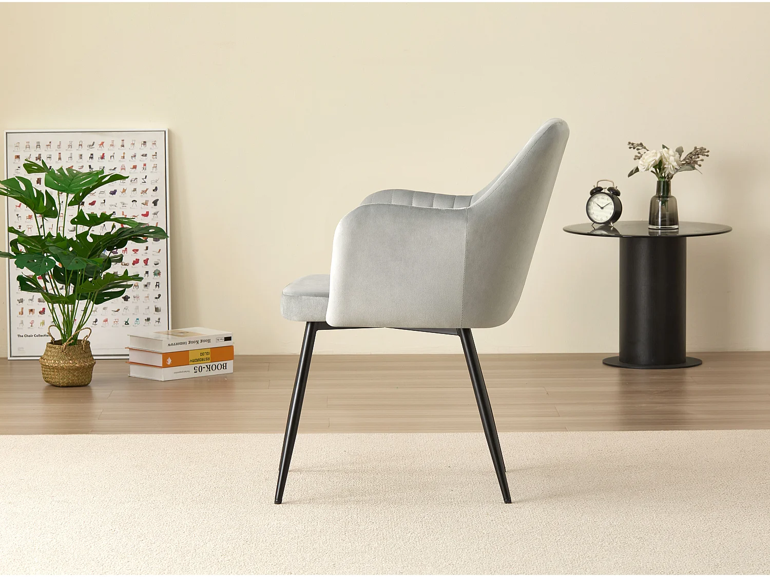 Colorado Dining Table with 4 Charlotte Velvet Chairs - Grey